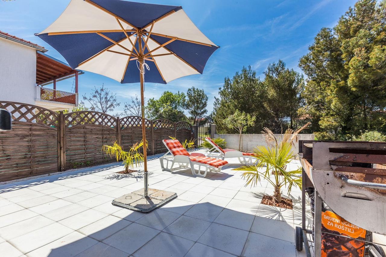 Holliday Home Maxdom Sukošan Dış mekan fotoğraf