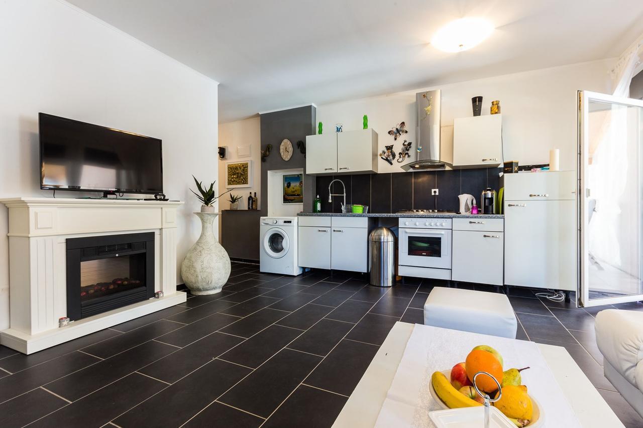 Holliday Home Maxdom Sukošan Dış mekan fotoğraf