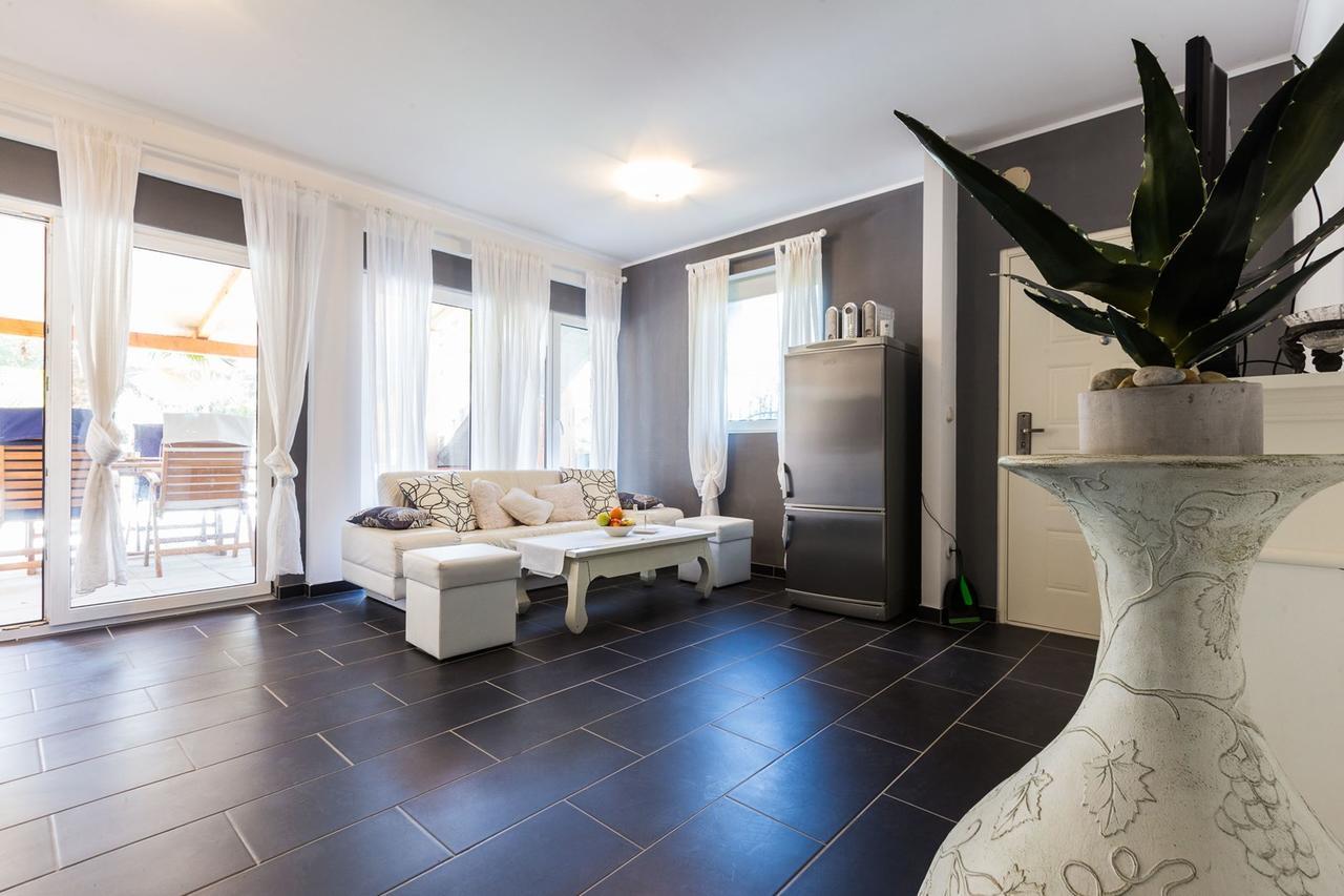 Holliday Home Maxdom Sukošan Dış mekan fotoğraf